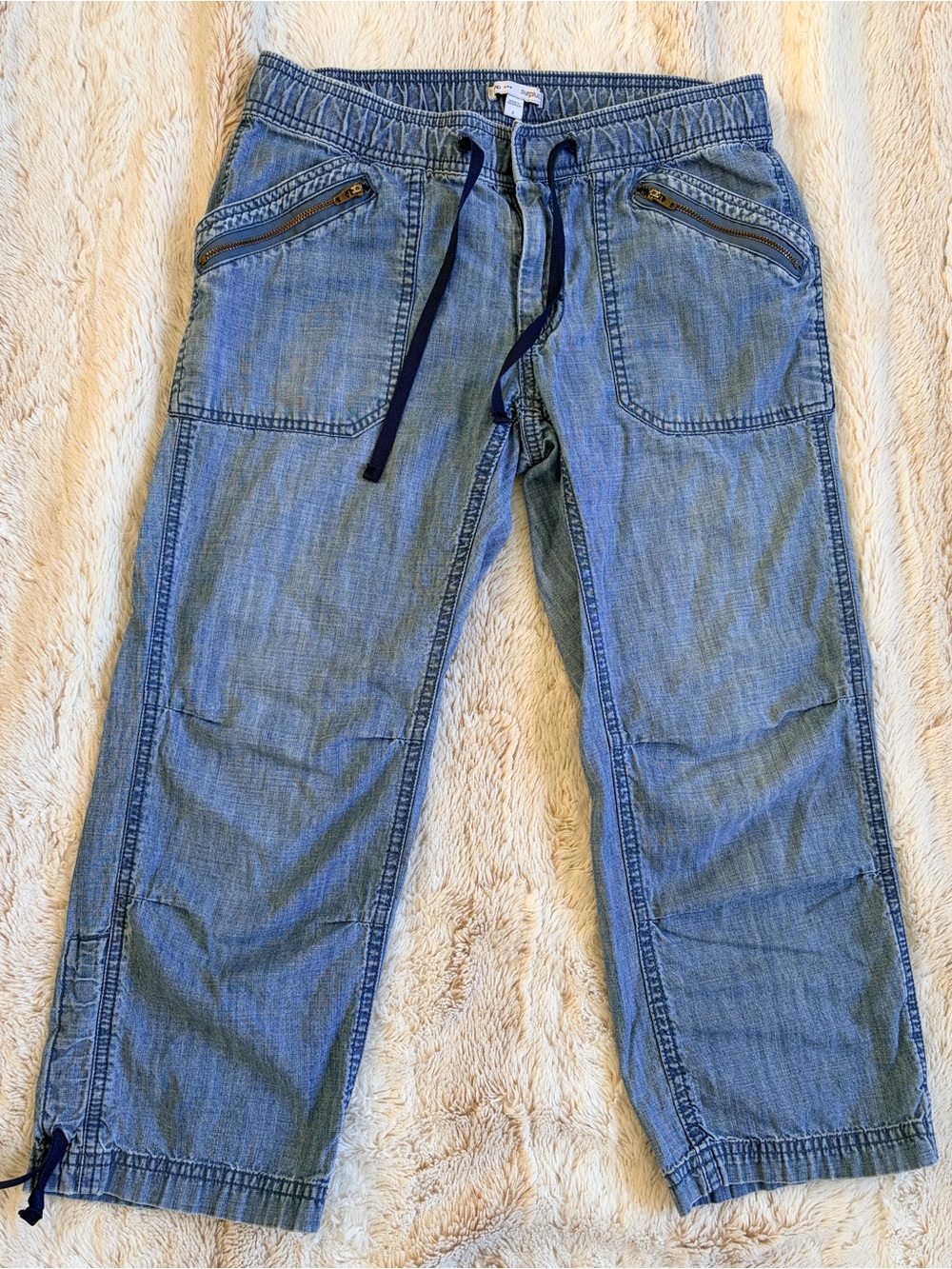 Vintage GAP Y2K Capri Cargo Pants Chambray Utility Gorpcore Drawstring Low Rise